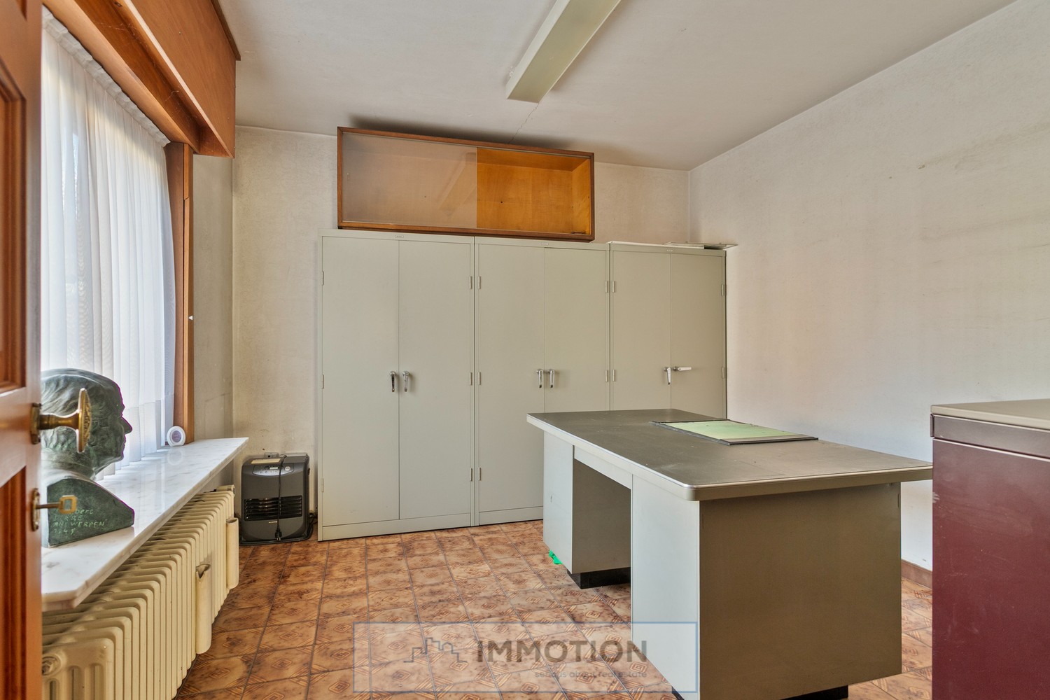 Ruime villa met 5 slaapkamers op een perceel van 1200 m2 - foto 4