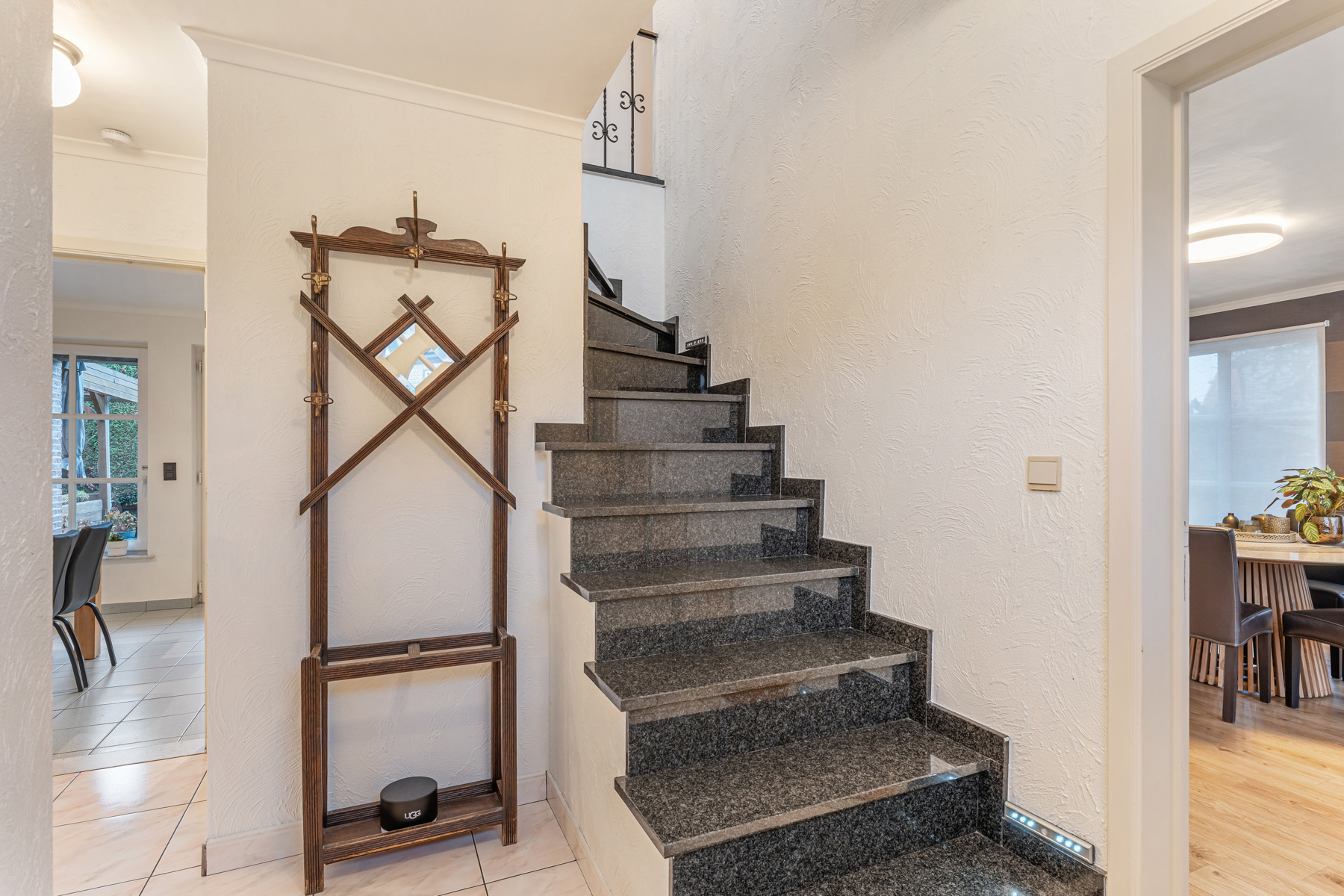 Huis te koop in Genk met 3 slaapkamers - foto 3