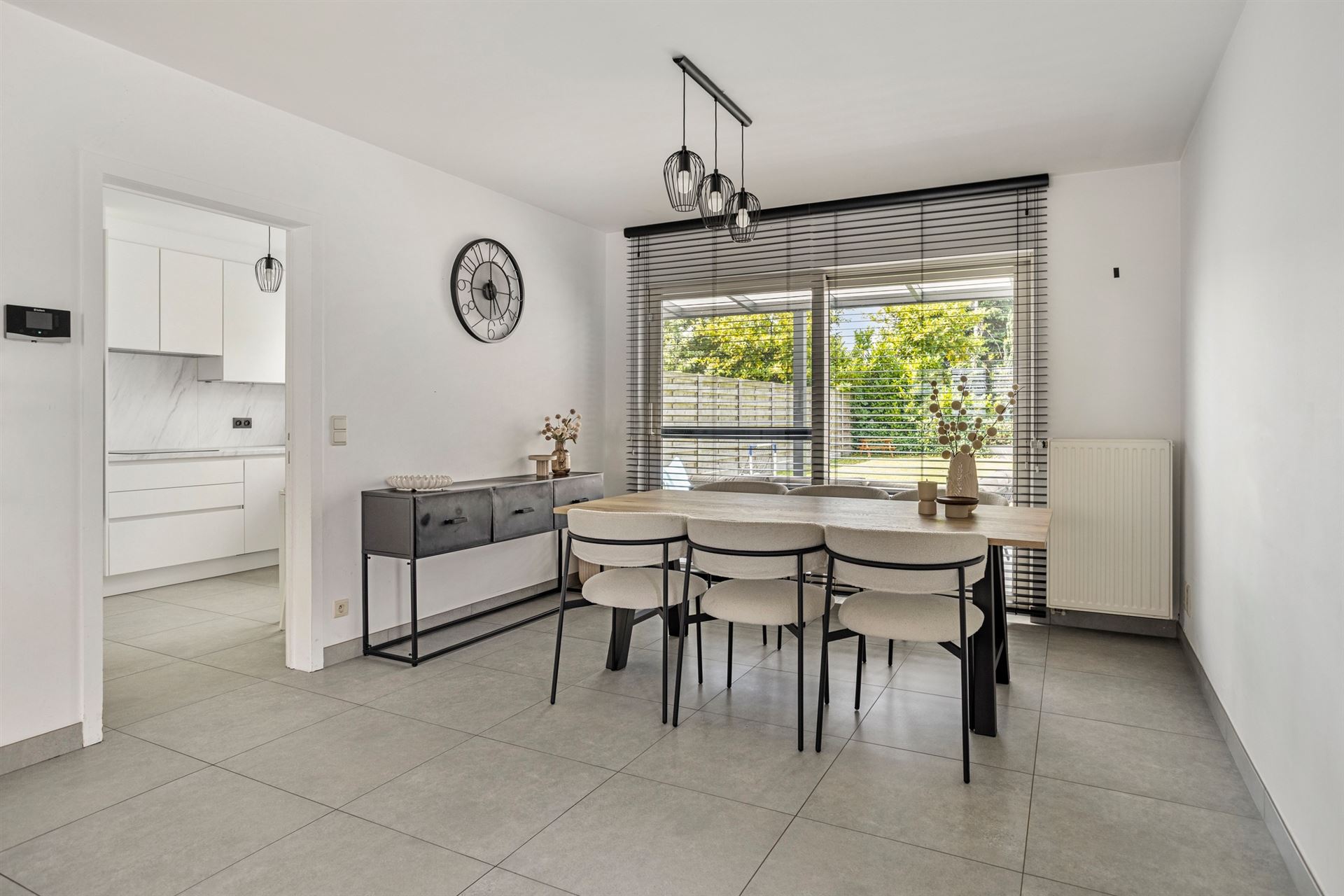 Instapklare woning met 3 slaapkamers en garage.  - foto 5