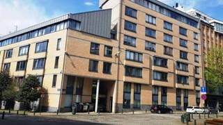 <h1>Top studio in a superb location, in the heart of Brussels, close to the Grand Place, Sablon, Botanique, Central Station, EU institutions, colleges and university.</h1>
<h1>This furnished studio of 23 m² with equipped kitchenette, separate shower room with toilet and washbasin offers every comfort.</h1>
<h1>When rented out, this studio generates a good rental income and, in the longer term, an increase in the value of property in central Brussels.</h1>