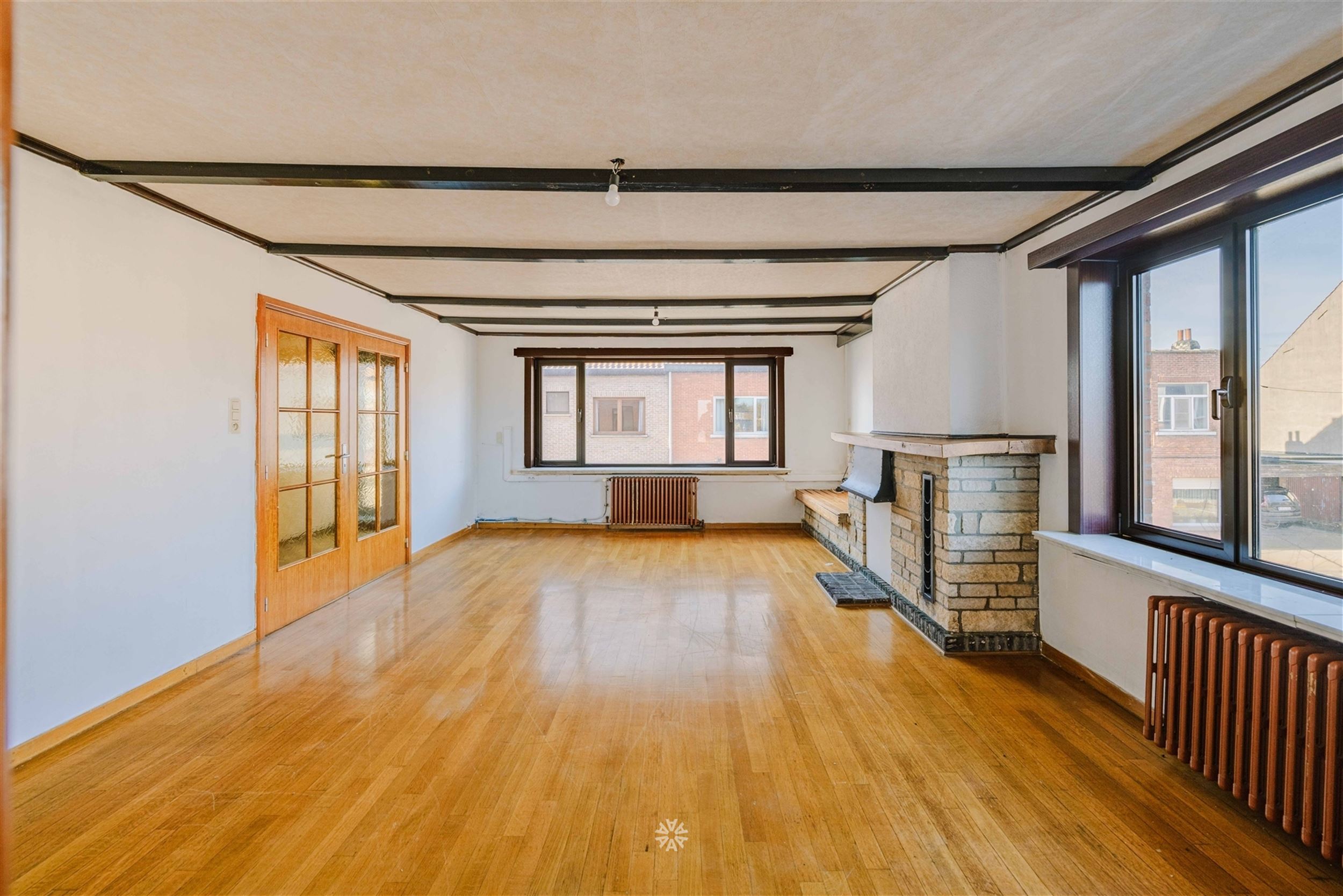 Te renoveren appartement met 3 slaapkamers - foto 2