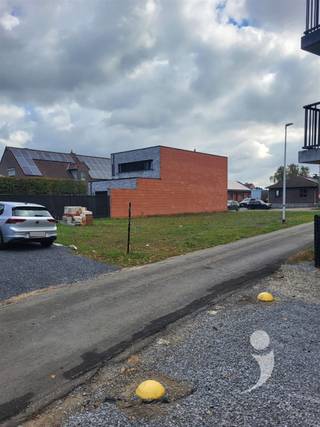 Beau terrain à bâtir situé à Boekt (Heusden-Zolder). Ce terrain à bâtir pour une construction jumelée est situé sur une parcelle de 4A 41Ca.Cela vous...