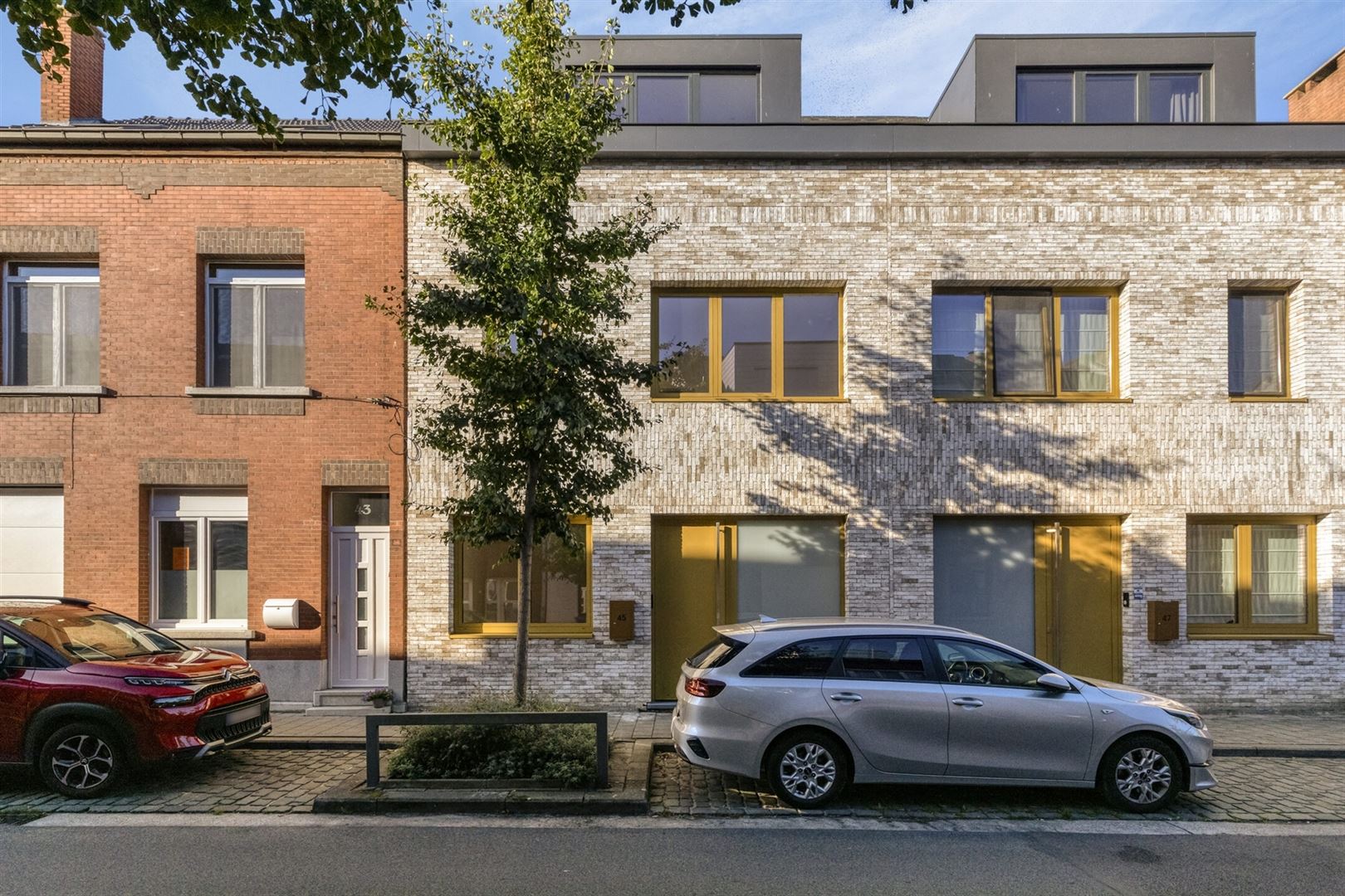 Maison à vendre à Ekeren avec 5 chambres - photo 1