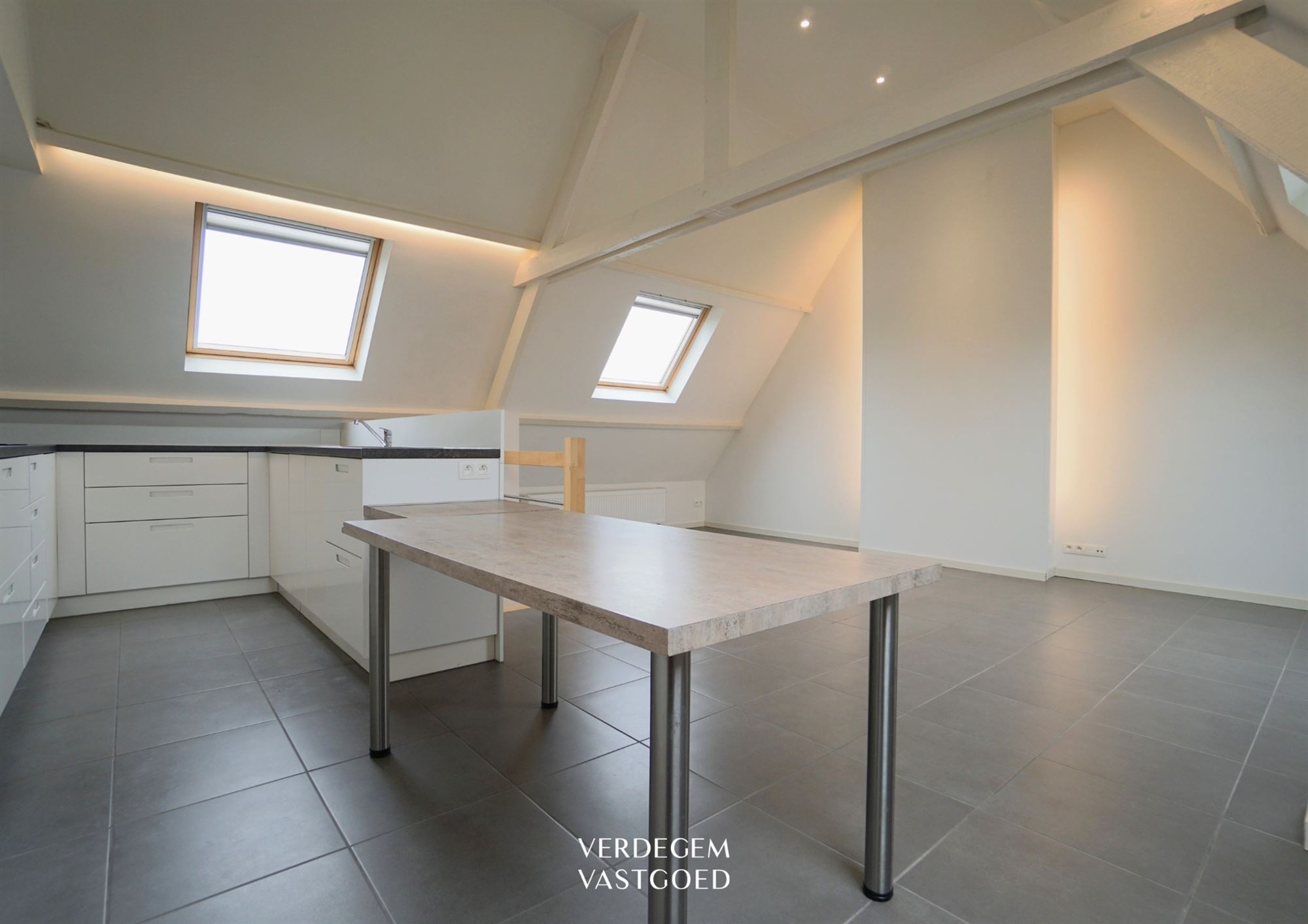 Apartment - photo 5