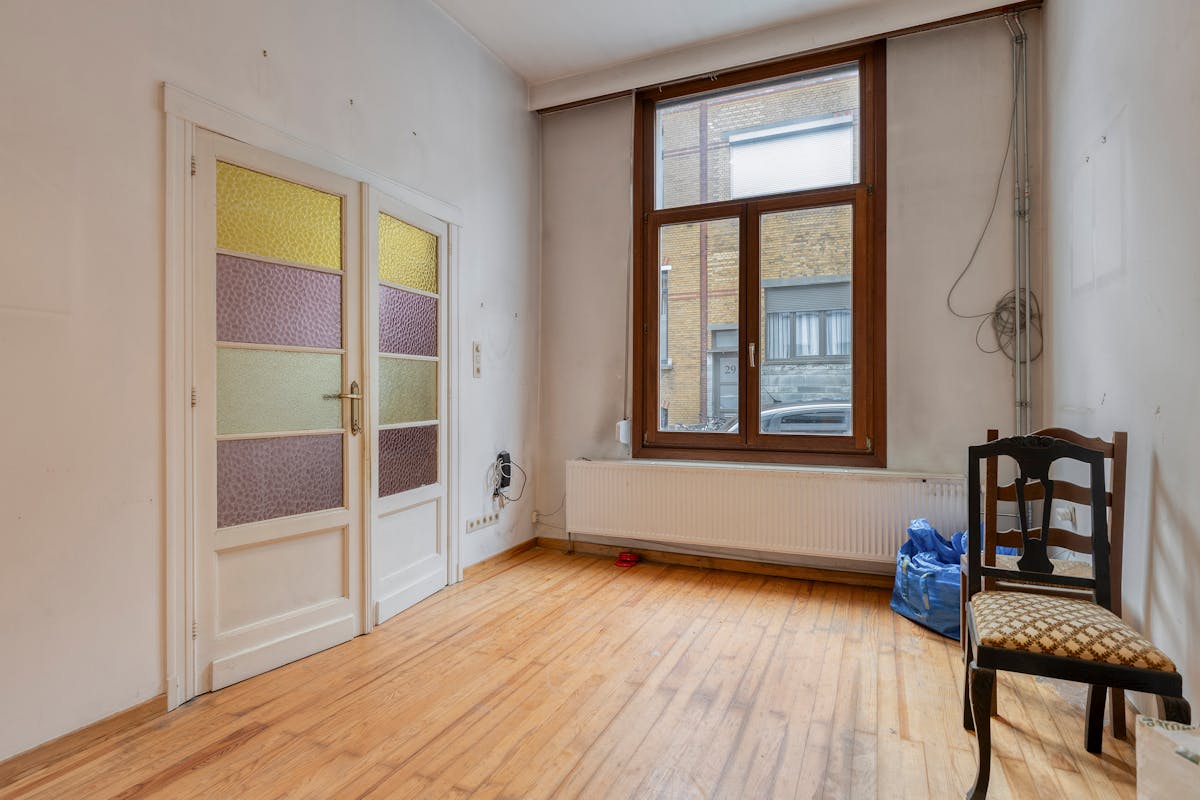 Updating 4 bedroom house for sale in Borgerhout! - photo 5