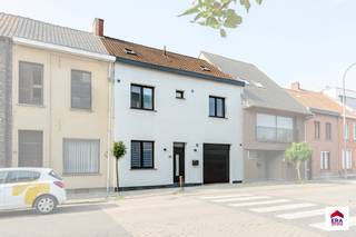 ng&gt;Meergezinswoning met 2 woonentiteiten in centrum Tielt!Ligging: Perfecte centrumligging, nabij openbaar vervoer, scholen, op wandelafstand van...