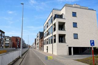 NIEUWBOUWAPPARTEMENT TE HUUR OP TOPLOCATIE IN KAPELLENLOCATIEDIT APPARTEMENT IS IDEAAL GELEGEN, VLAKBIJ SCHOLEN, WINKELS, OPENBAAR VERVOER EN MET EEN...