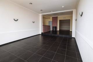 Let op: de foto’s bij deze advertentie tonen een inspirerend beeld van het potentieel na renovatie en weerspiegelen dus niet de huidige staat van...