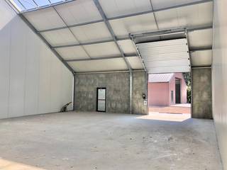 Commercial for rent in Evergem