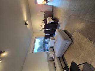 Instapklaar open huis aan de Abeelseweg in Poperinge, vlot bereikbaar via de belangrijkste invalswegen. Deze karaktervolle woning, gebouwd voor 1850,...