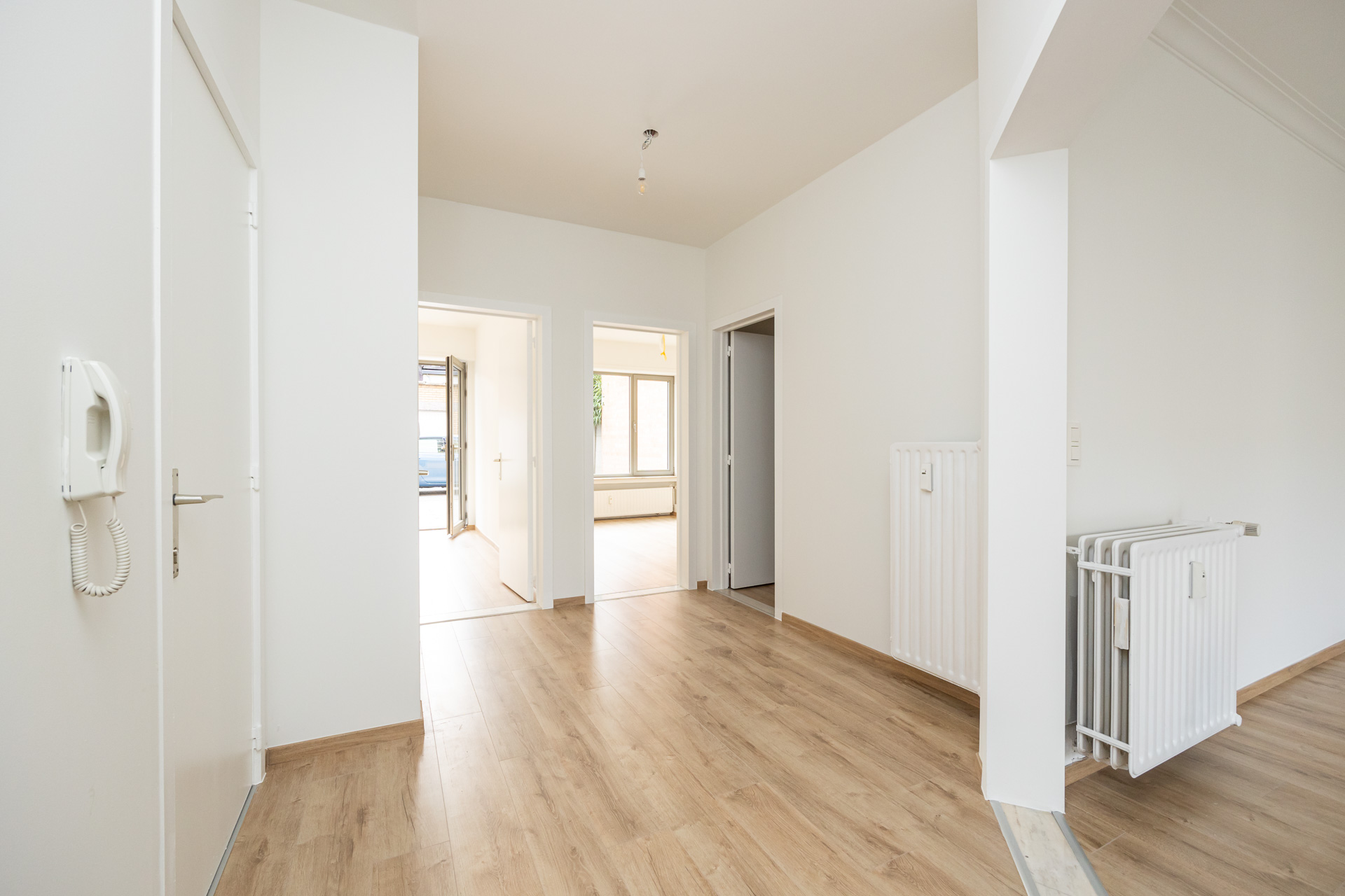 Instapklaars gelijkvloersapp met 2 slaapkamers + garagebox - foto 5