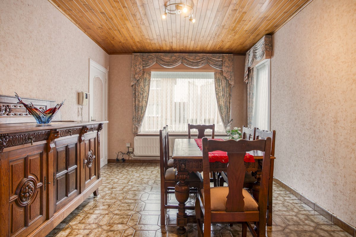 Op te frissen huis op toplocatie te koop in Sint-Michiels - foto 5