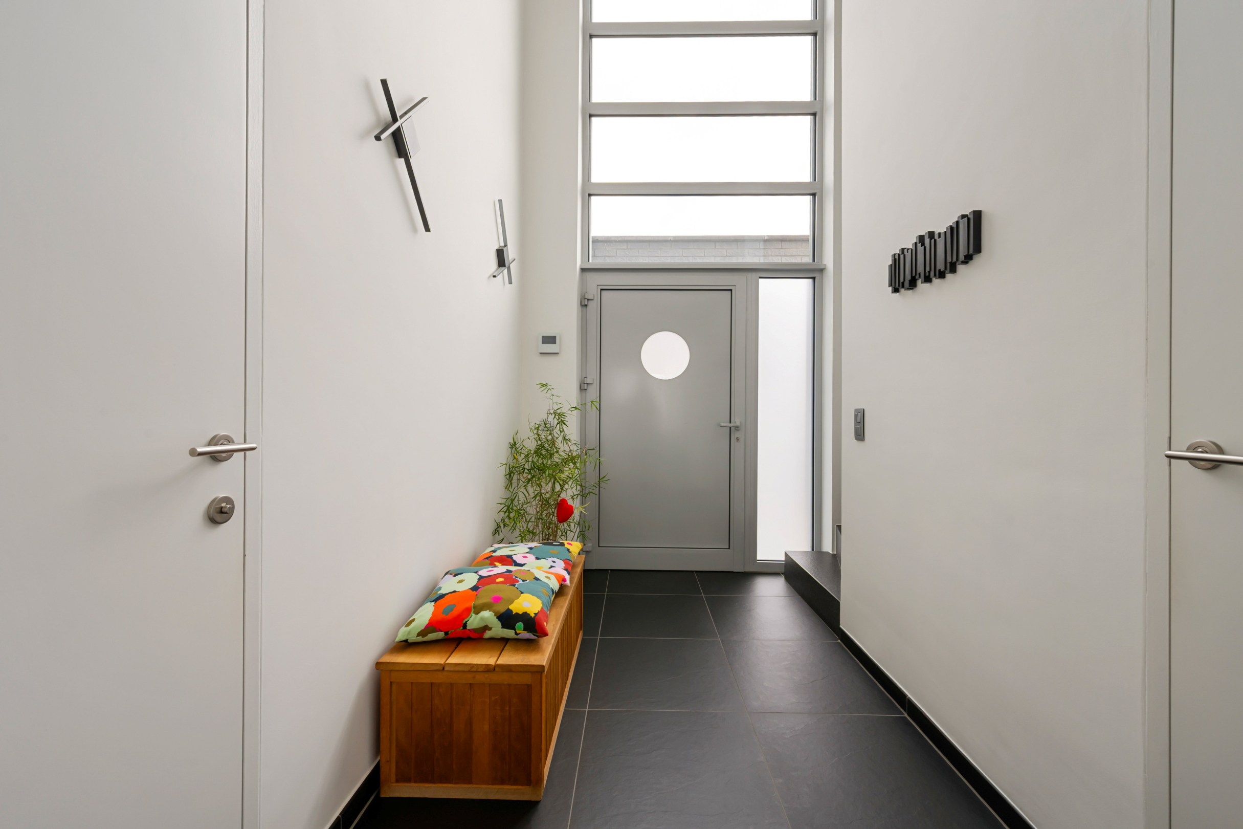 Open bebouwing met zwembad en poolhouse op ruim perceel - foto 3