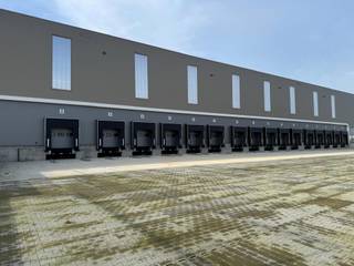 - 25.146m² magazijn- 1.449m² kantoren- 23 laadkades- 2 sectionaalpoorten- vrije hoogte magazijn: 12,2 m- draagkracht betonvloer: 5T/m²-...