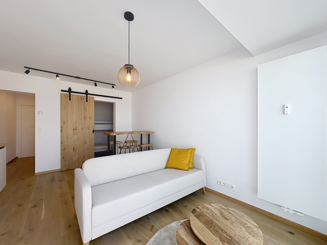 Gerenoveerde studio met slaaphoek op de Zeedijk in Heist - foto 3