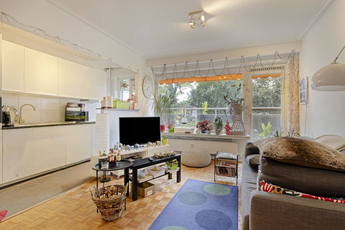 Lichtrijk appartement met ruim terras te koop in Berchem - foto 4