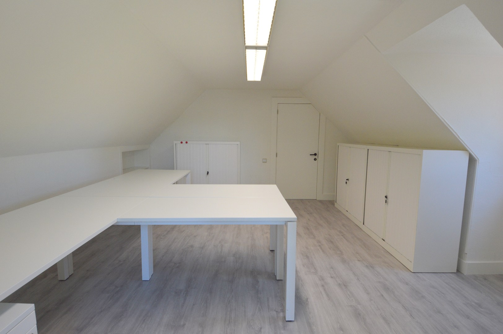 Kantoorruimte te huur op een toplocatie te Kortrijk - foto 4