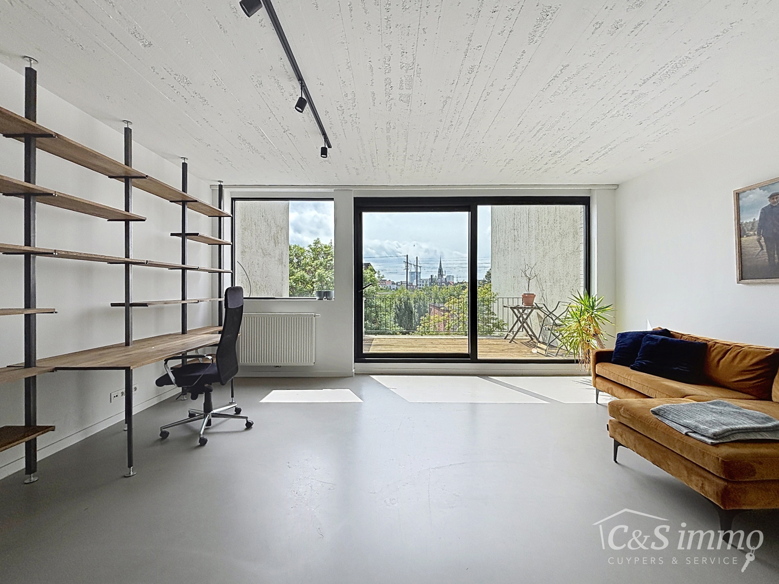 Gerenoveerd appartement met terras - foto 4