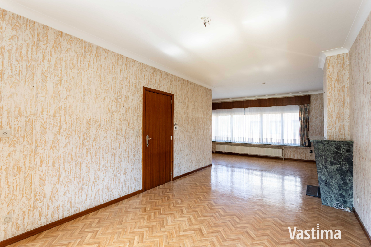 Woning met 3 slaapkamers, garage en ruime tuin - foto 5
