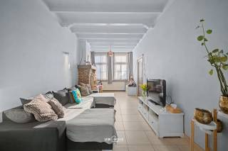 Deze charmante rijwoning, gelegen in het hart van de Klinge, biedt met een bewoonbare oppervlakte van 144 m² een ideale leefruimte voor wie op zoek...