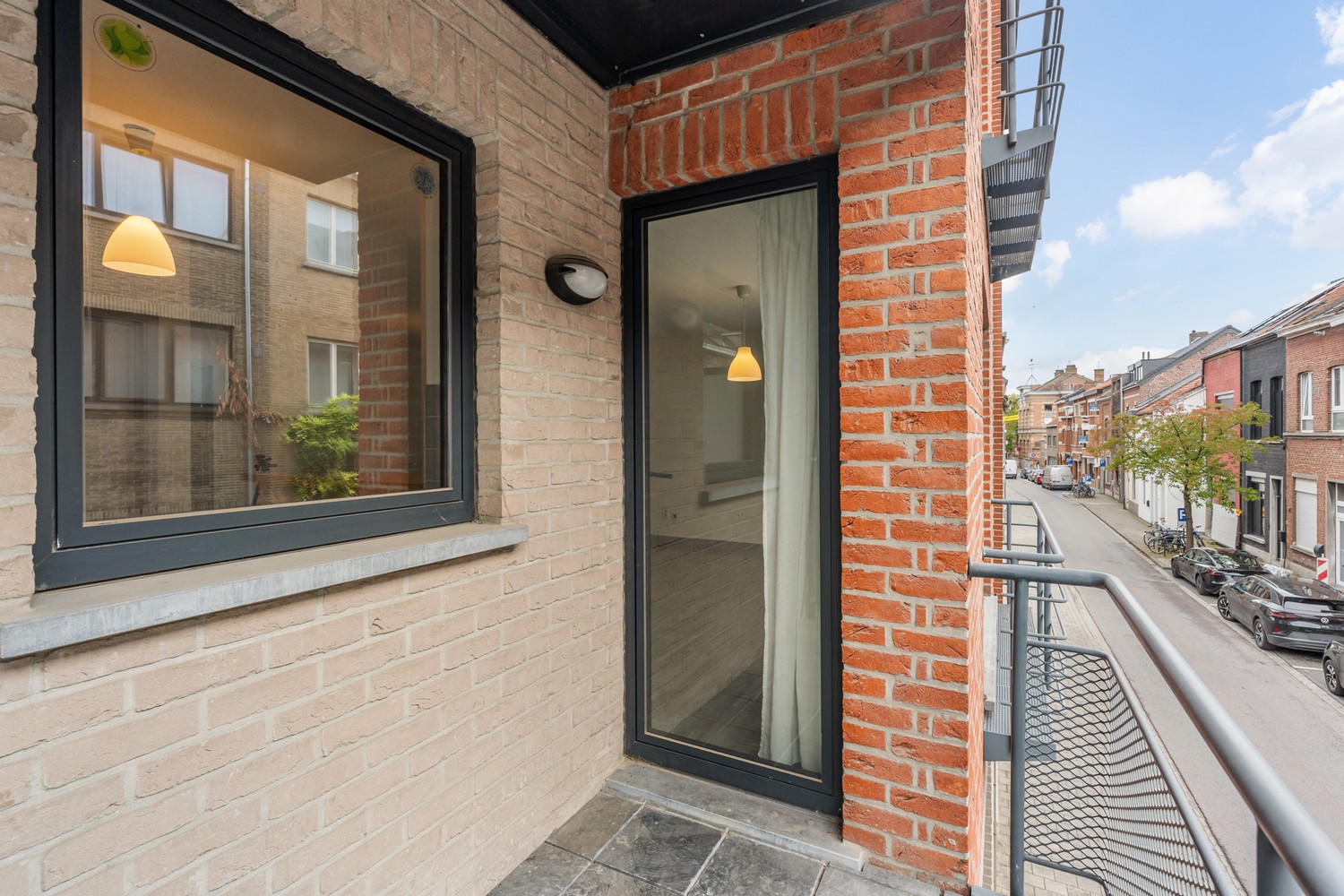 Centraal gelegen en energiezuinig(B-label) appartement met 2 slaapkamers, een terras en een kelder nabij het UZ Gasthuisberg te Leuven! - foto 5
