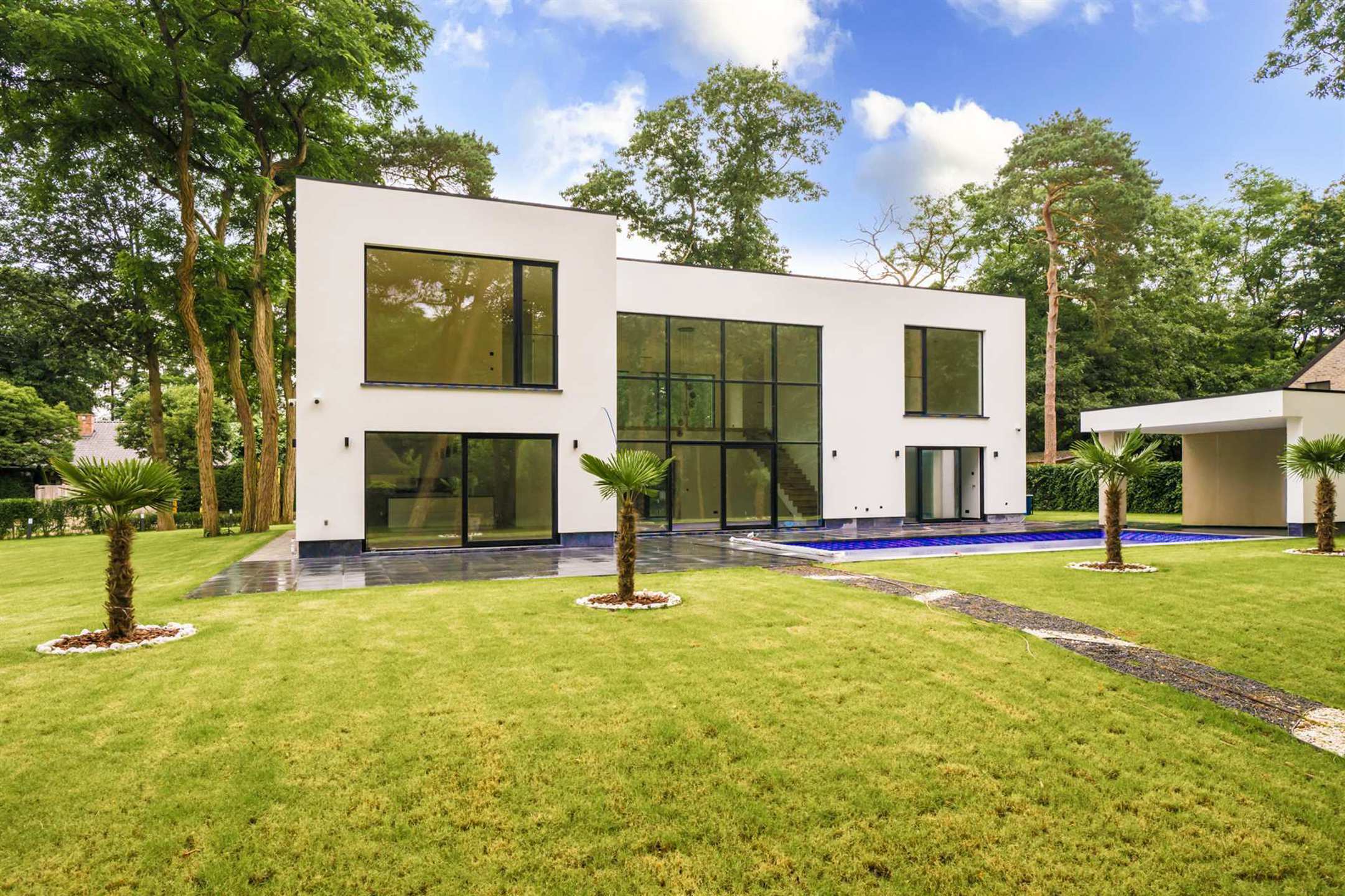 Luxueuze nieuwbouwvilla met zwembad - foto 2