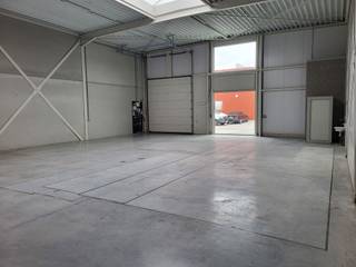 Commercial à louer à Lummen