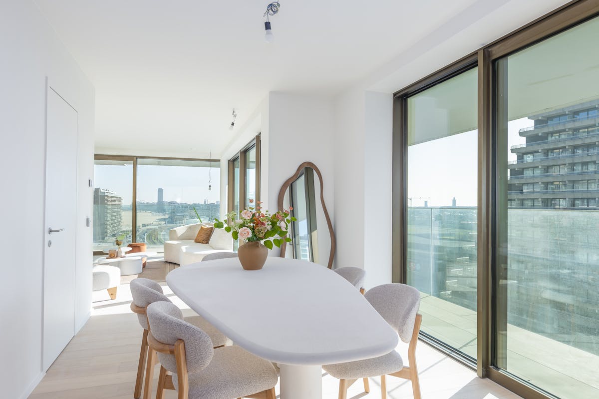 TROON 17 in Ostend - photo 2