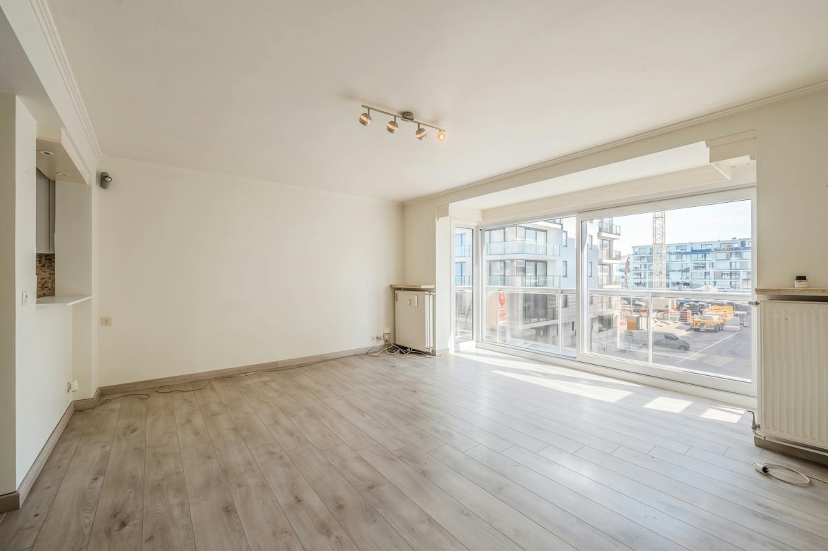 Centraal gelegen 2 slaapkamer appartement vlakbij de Zeedijk - foto 5