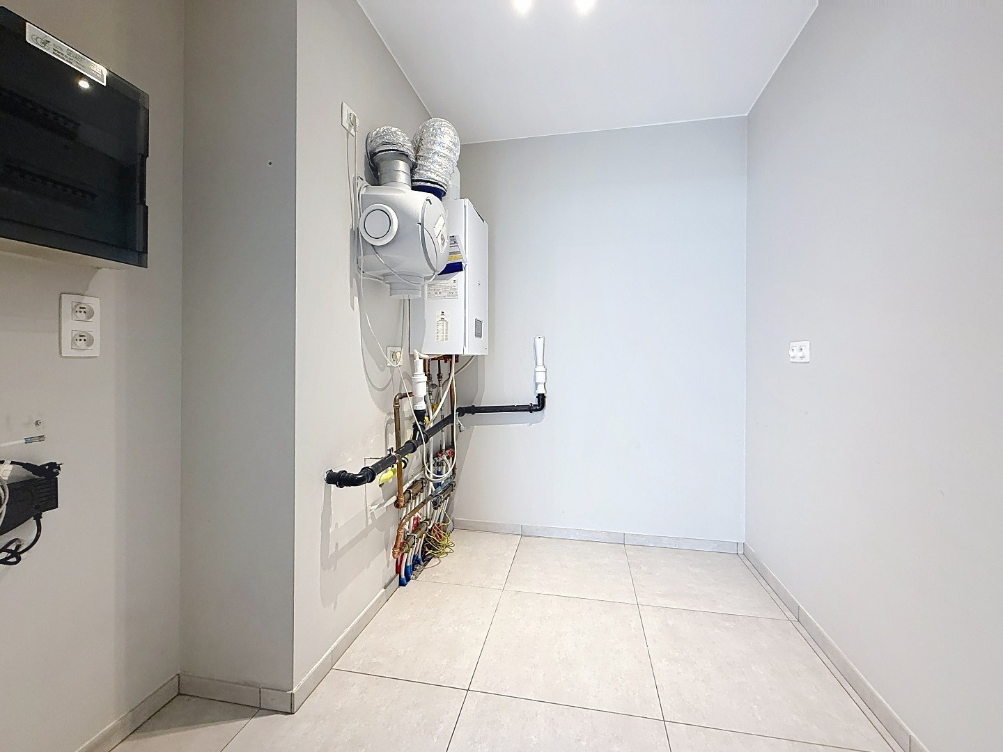 Recent, centraal gelegen appartement met 2 slaapkamers - foto 4