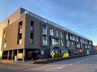 Een appartement voor wie wil wonen in een gezellig en comfortabel complex voorzien van tal van faciliteiten.  Dit appartement op de 2de...