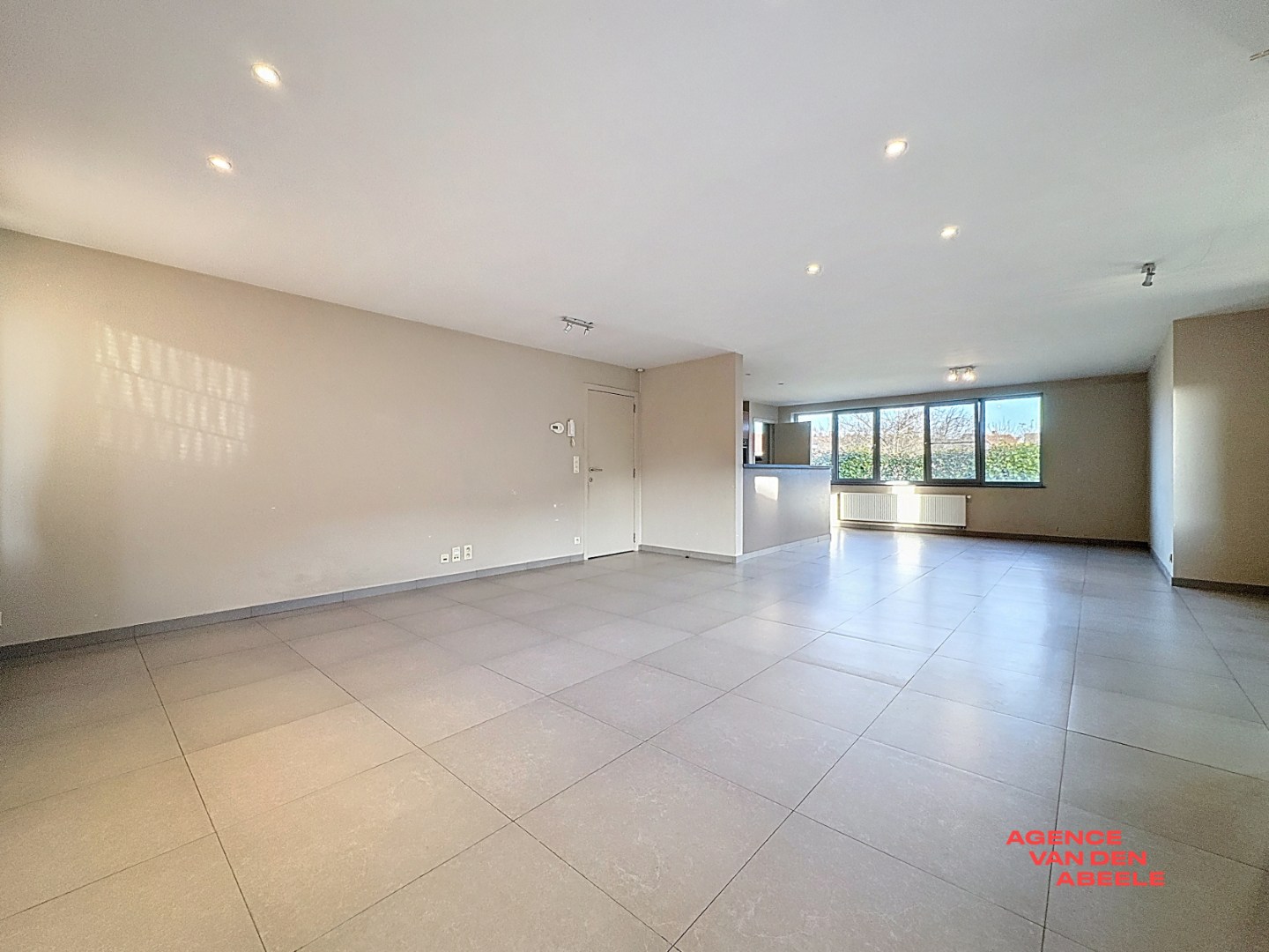 Duplexappartement met tuin en ruime garage - foto 3