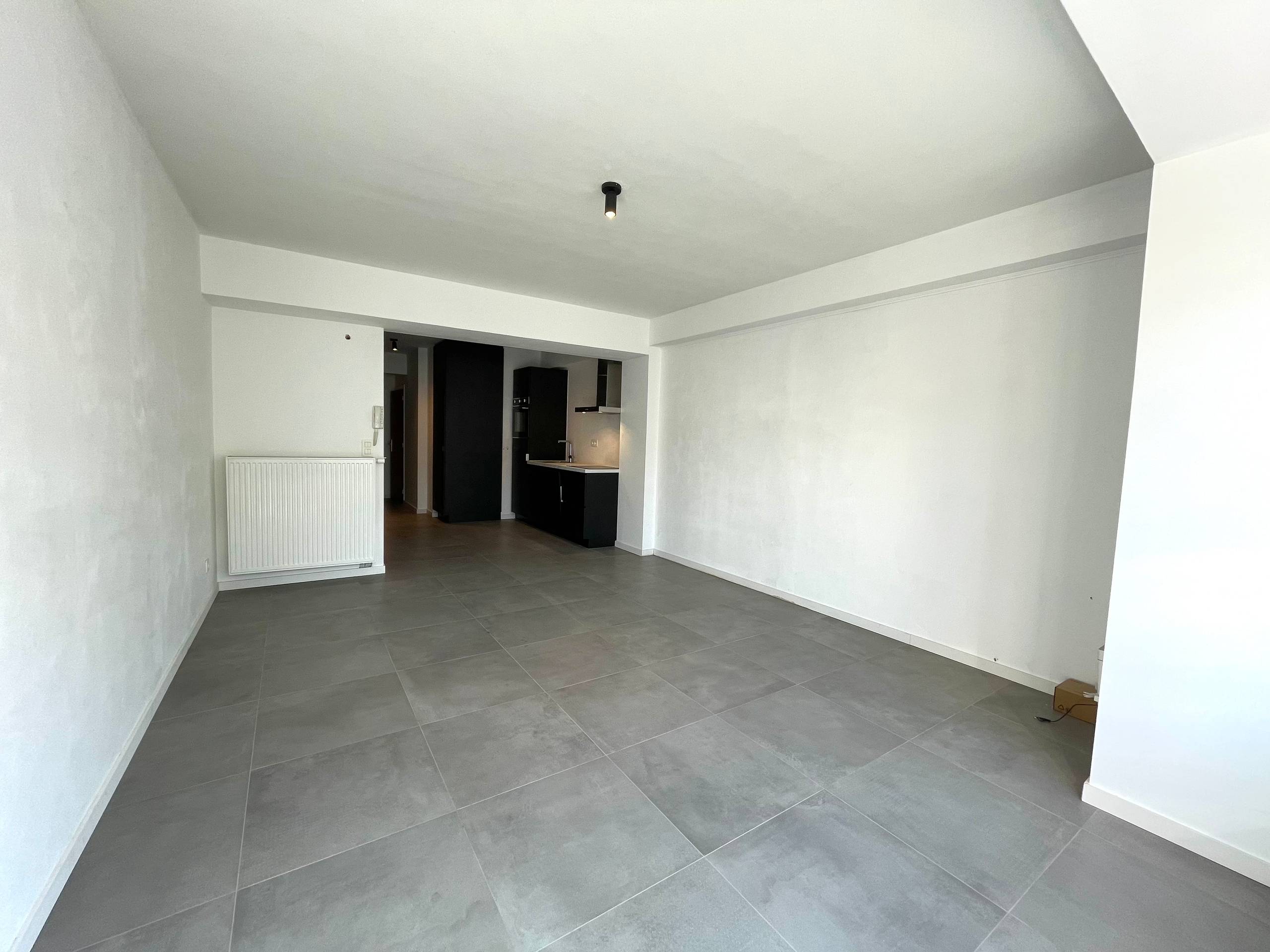 Appartement non meublé avec deux chambres. À l'arrière de la Promenade des Planches. - photo 4
