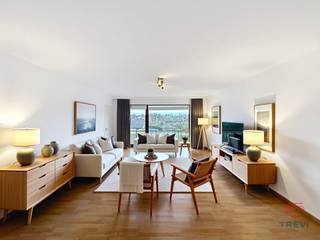 WATERLOO, in the Champ de Mai neighborhood, close to the city center and all amenities, in a quiet residential area, magnificent apartment with...