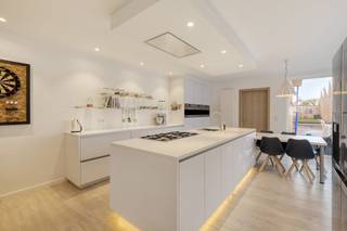 This fully renovated semi-detached house is located in a quiet but very central location, near the E17, supermarkets, swimming pool and...