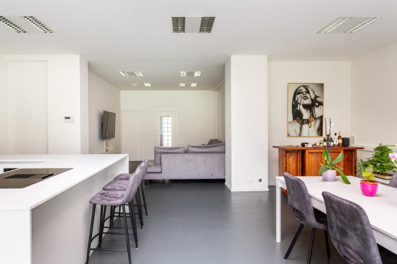 Ruime gerenoveerde woning in hartje Essen - foto 4