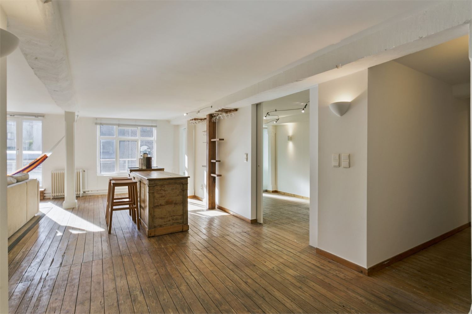 Apartment for rent in Ghent with 3 bedrooms - photo 2