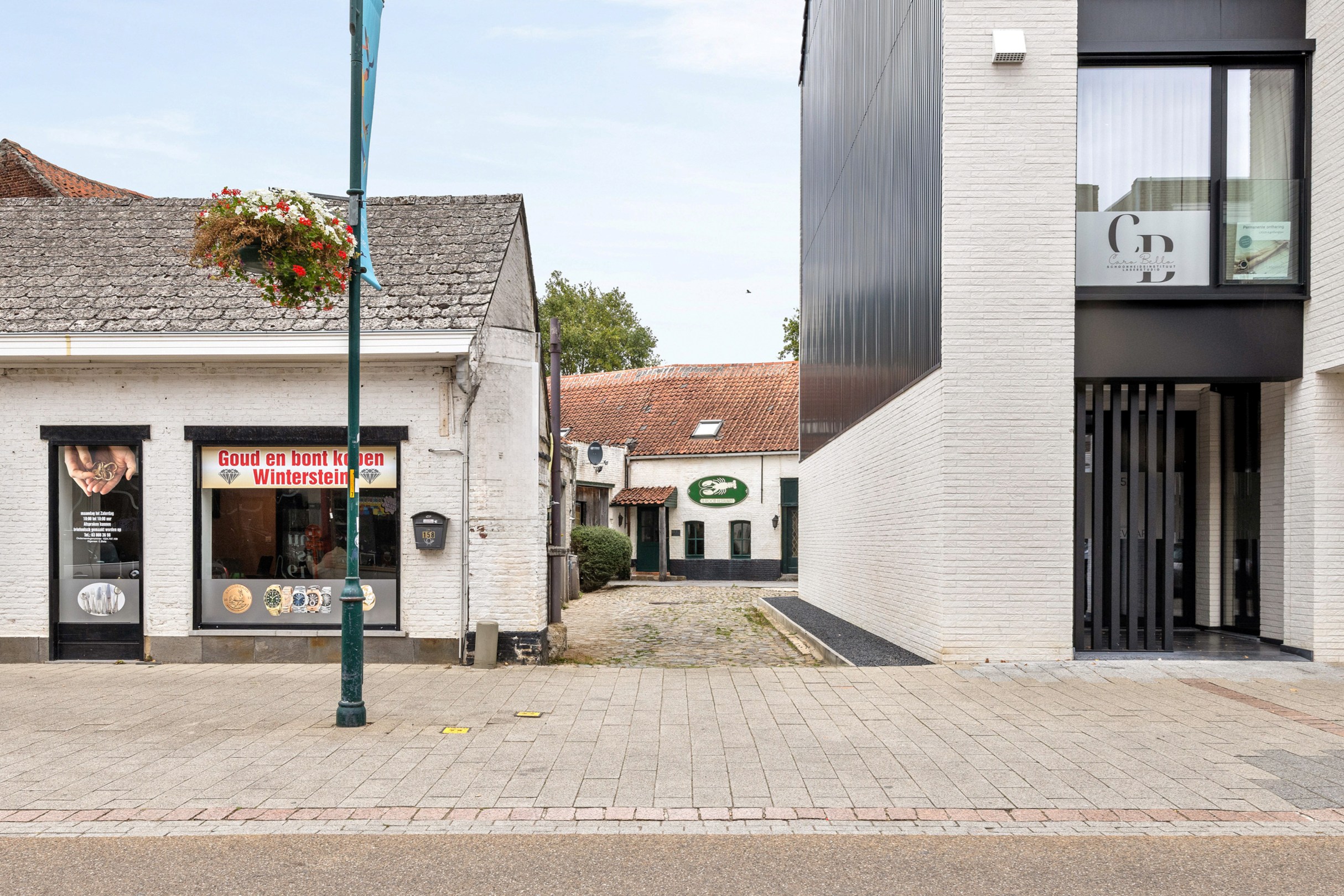 Bien situé (ancien) local commercial avec piscine et arrière-maison. - photo 5