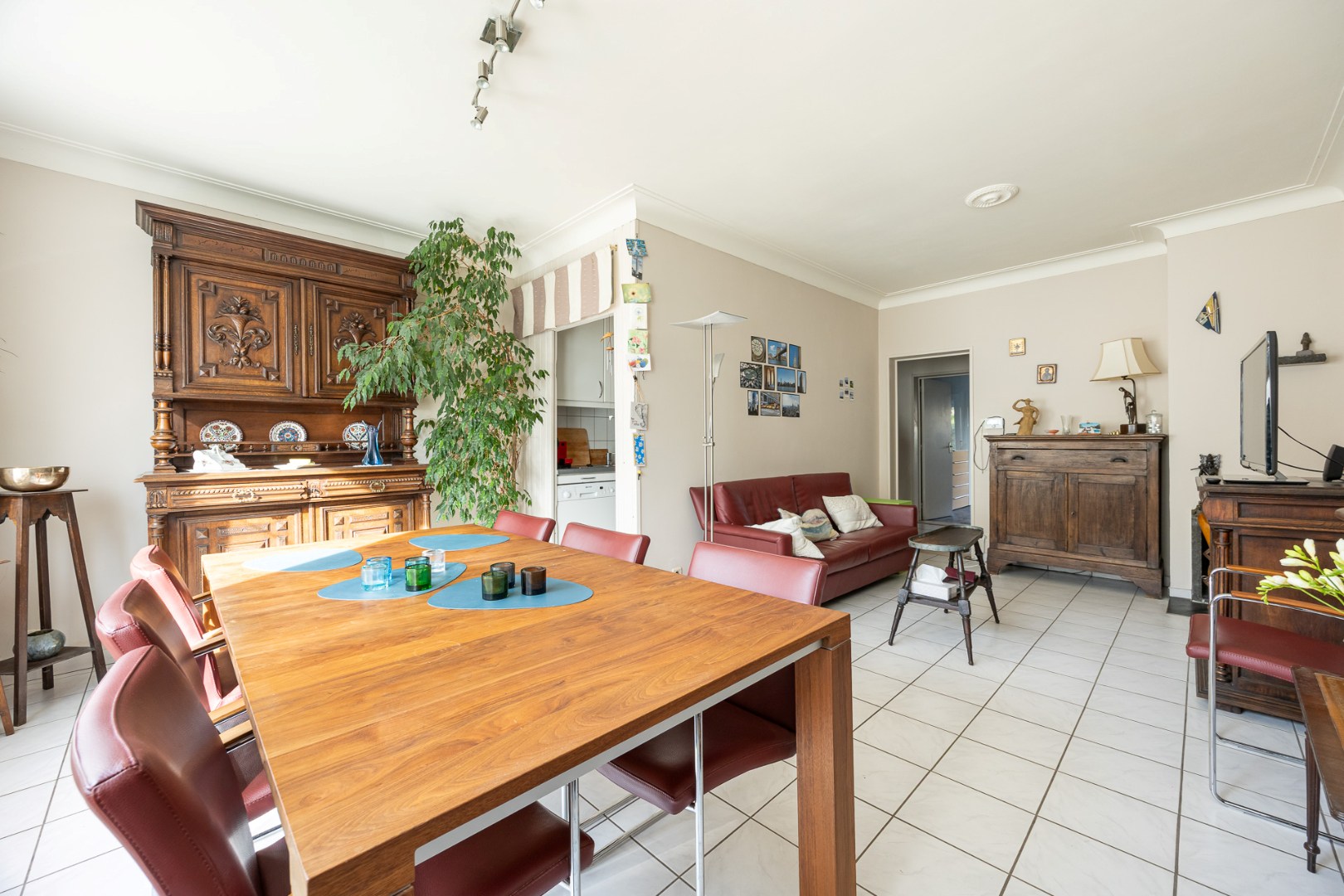Rustig gelegen GLV appt. met 2 slpk en tuin te Wilrijk! - foto 3