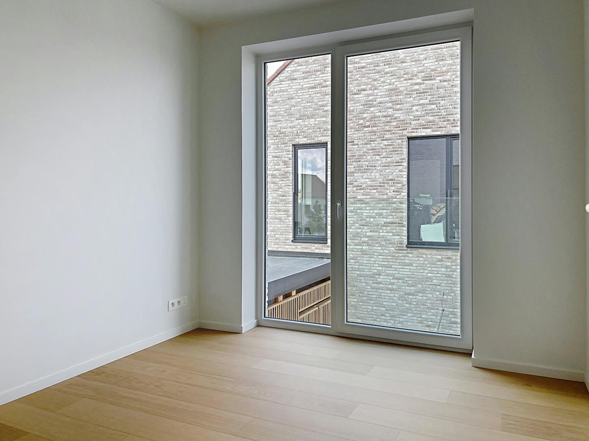 Woning met 3 slaapkamers en zonnige tuin te Tielt. - foto 5