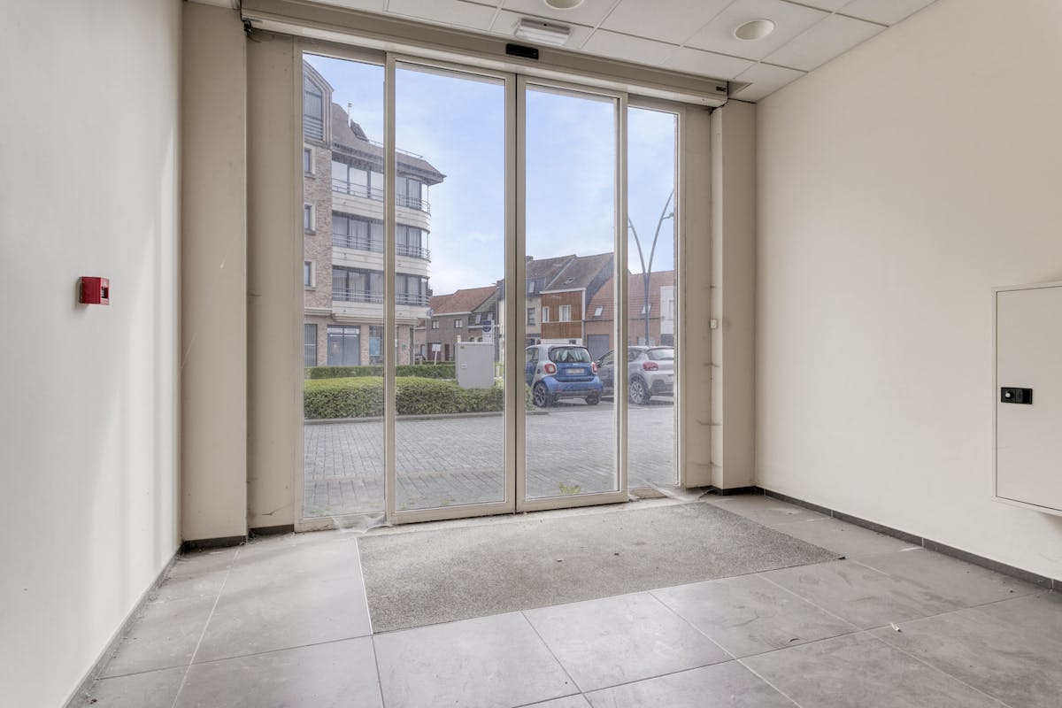 Ruime feestzaal te koop in Ieper - foto 4