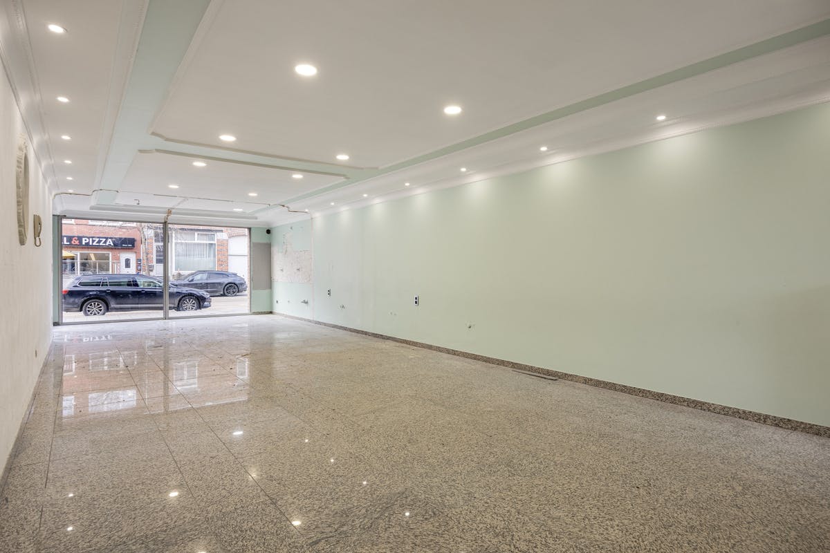 Propriété commerciale avec vitrine au meilleur emplacement à Genk - photo 5