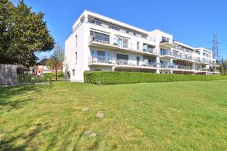 Op zoek naar een BEN-appartement met 2 slaapkamers en een ruim zuidgericht terras met zicht op het natuurgebied De Rietvelden...