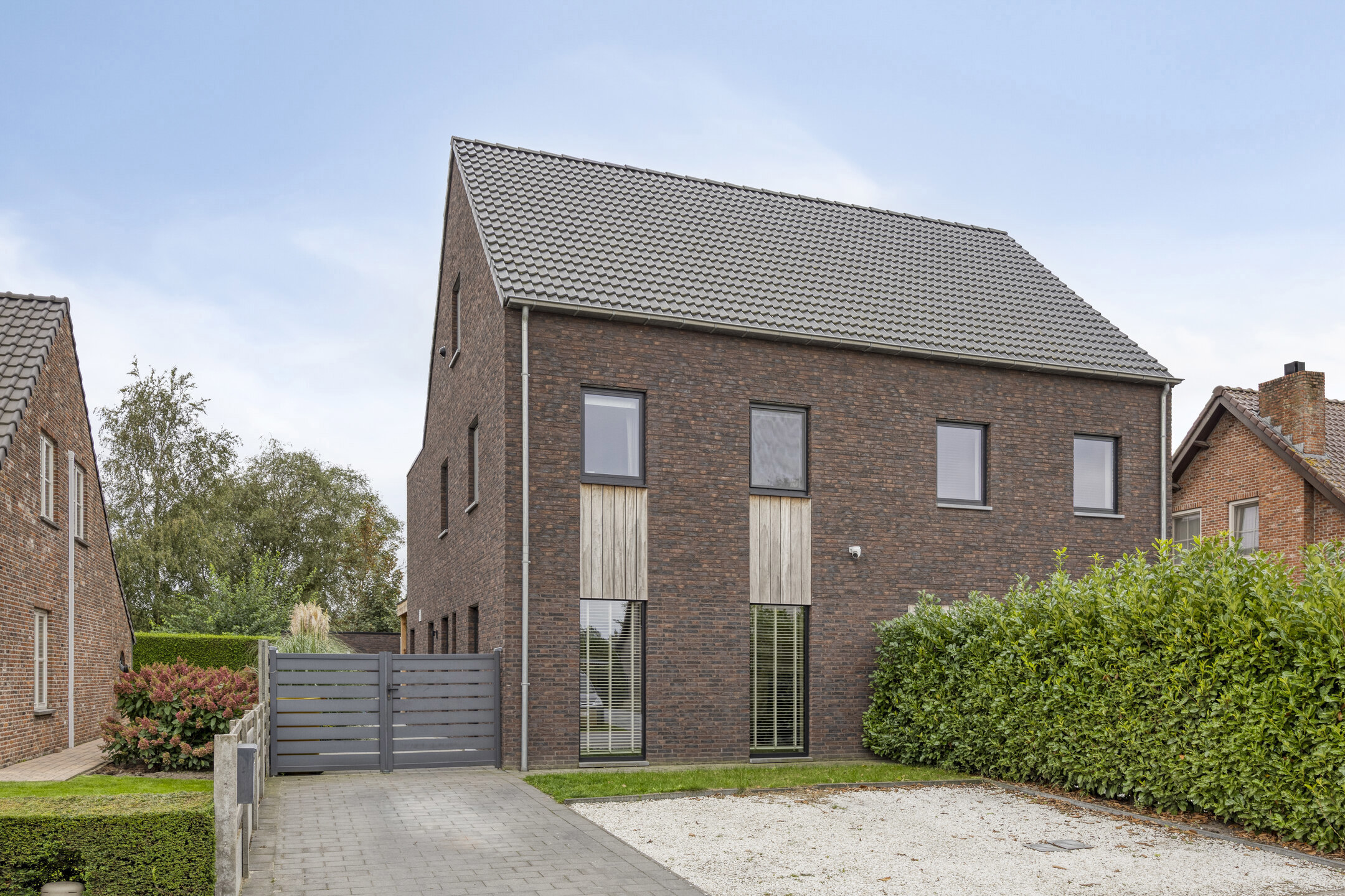 Huis te koop in Baarle-Hertog met 4 slaapkamers - foto 1