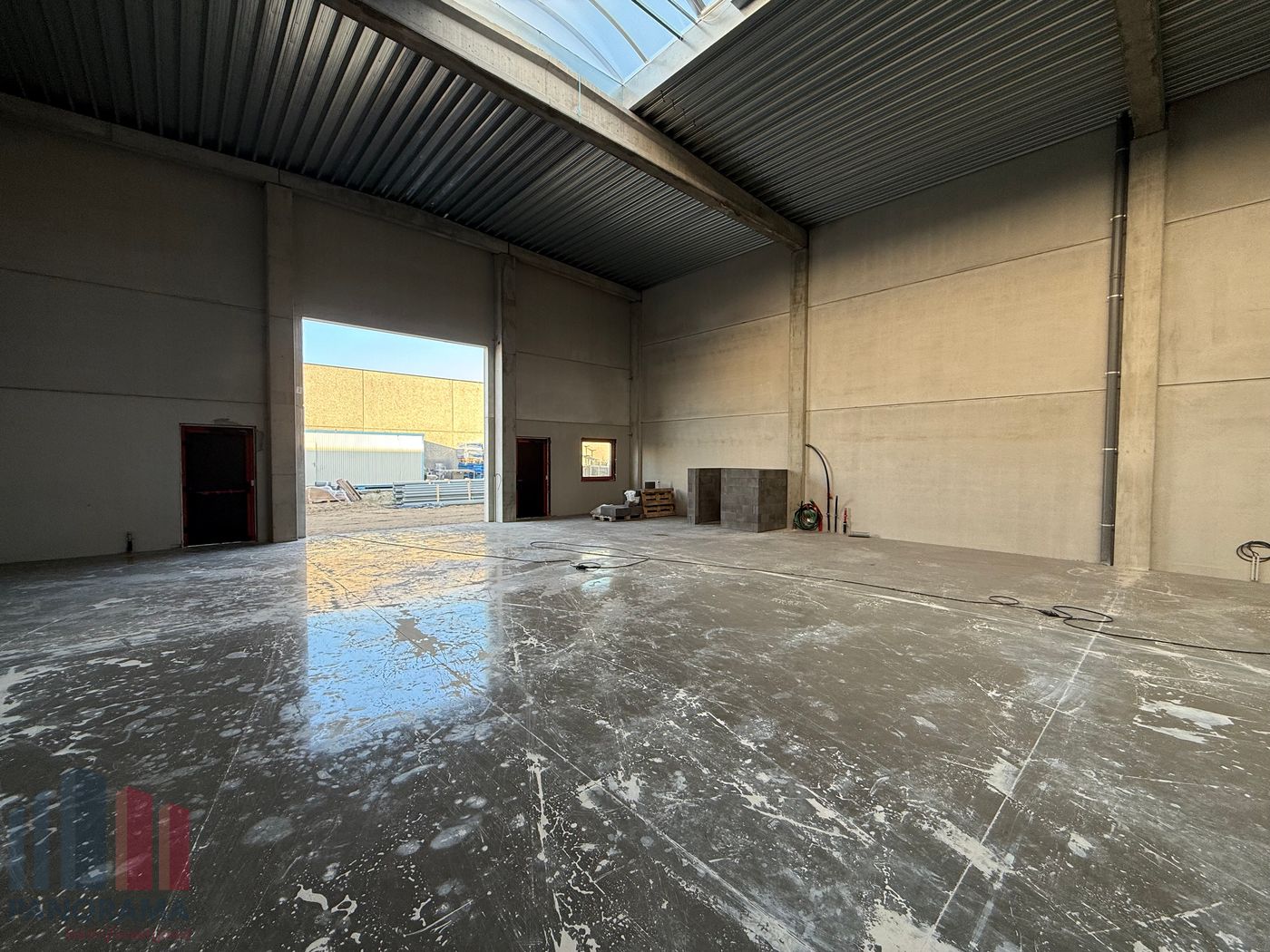 1.636 m² Nieuwbouw KMO-unit op een topligging te Evergem - photo 3