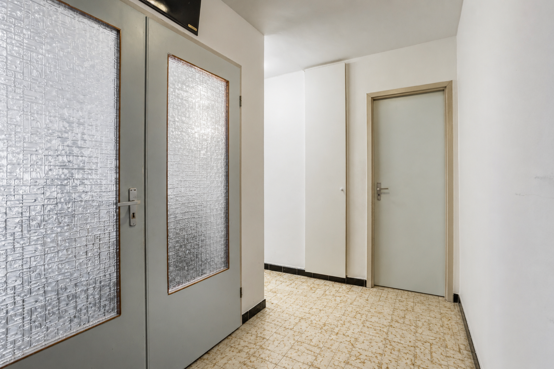 Ruim 3-slaapkamerappartement met terras - foto 5