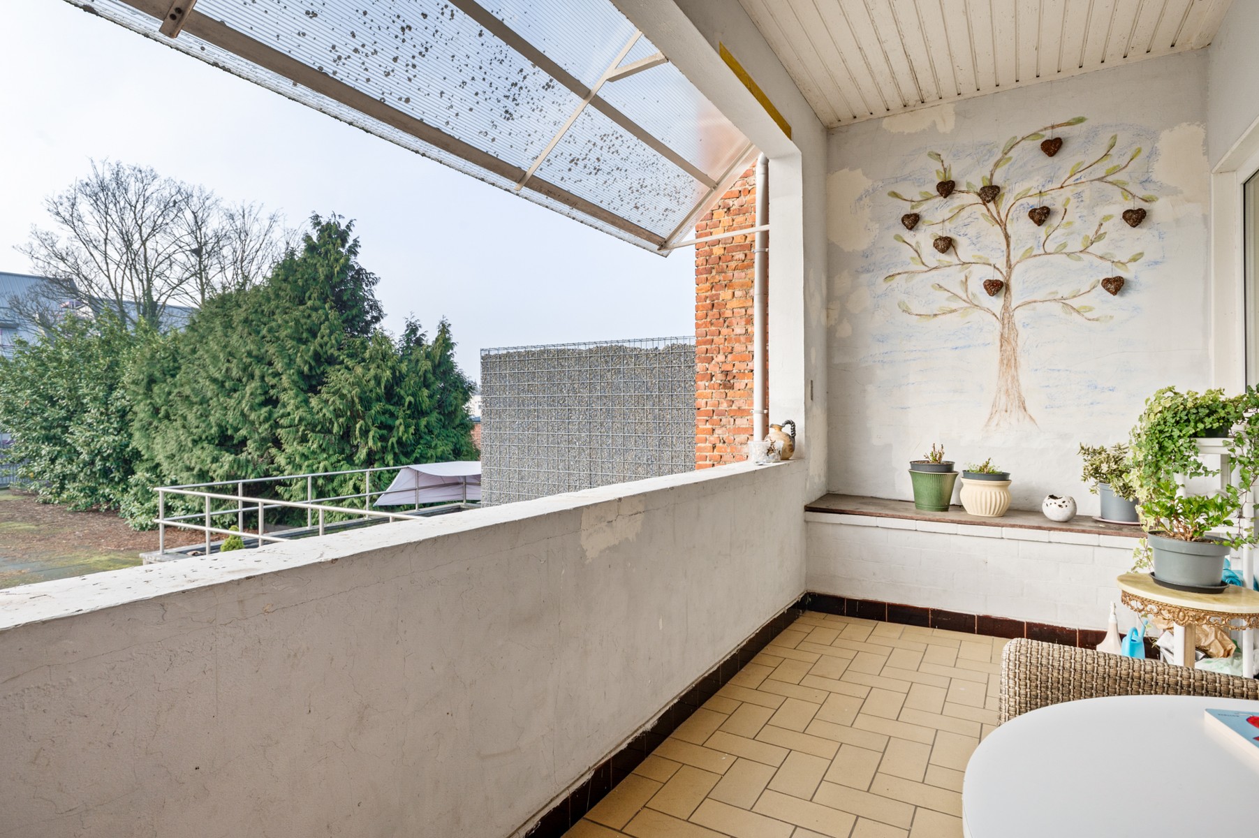 Opbrengsteigendom met garages en appartement - foto 5
