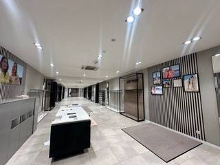 Gelegen in het commerciële hart van Aarschot, langs de drukbezochte Th. De Beckerstraat, bevindt zich deze ruime en goed zichtbare...