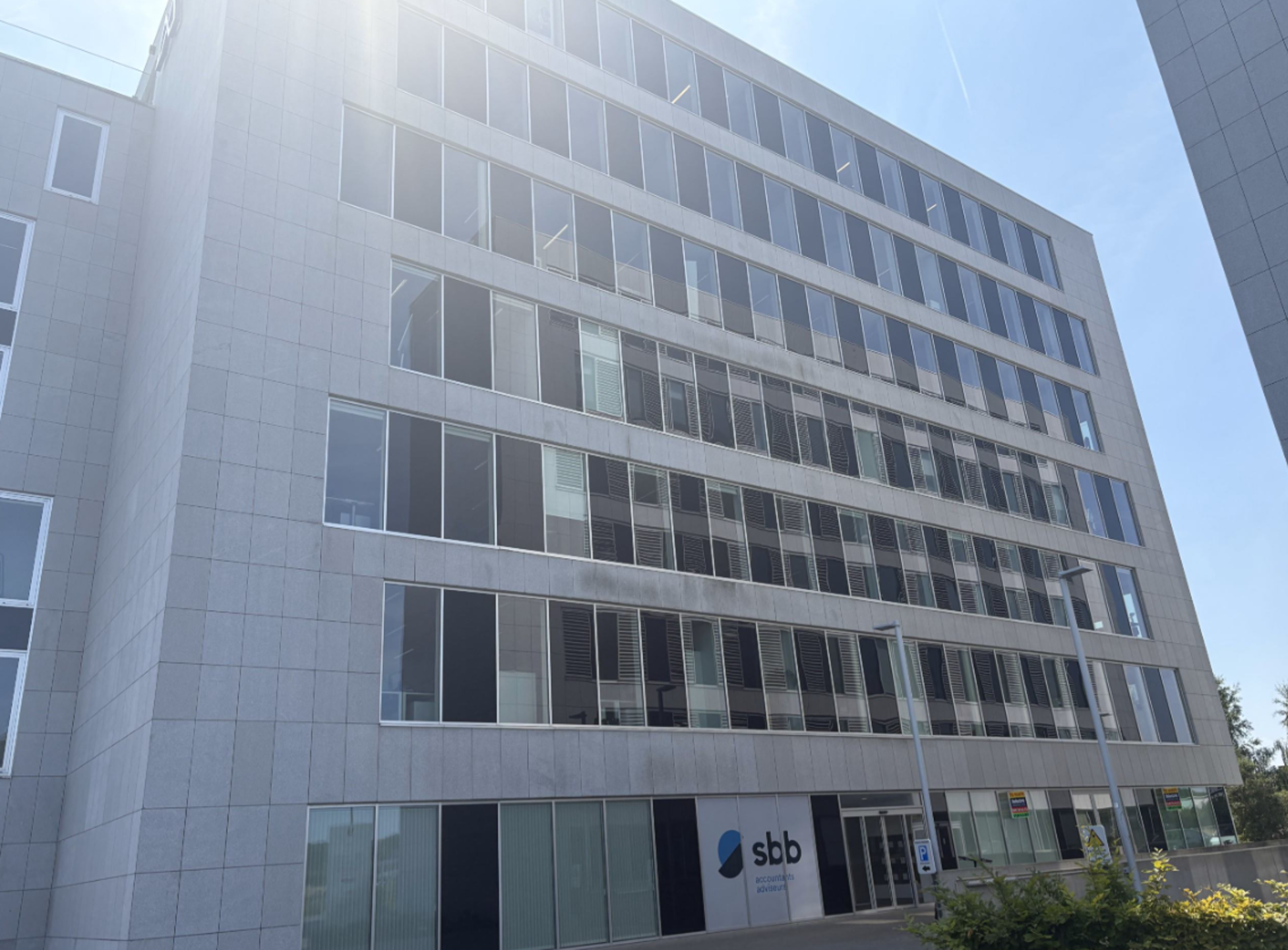 Kantoor te huur in Aalst – 227 m² kantoorruimte met parking - foto 1