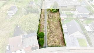 Dit stuk grond (Lot 1: 1037m²) bevindt zich aan de Hulstsestraat te Kuurne.De bouwgronden rond dit terrein kunnen ook aangekocht worden (zie...